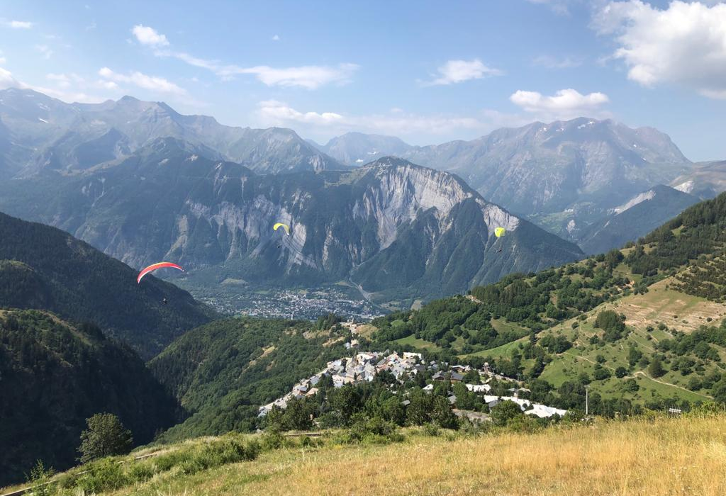 La montagne en été : l'Alpe d'Huez une destination idéale