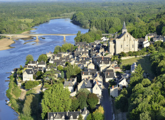 Pourquoi Candes-Saint-Martin pourrait-être le village préféré des français ?
