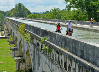 Le Pont Canal
